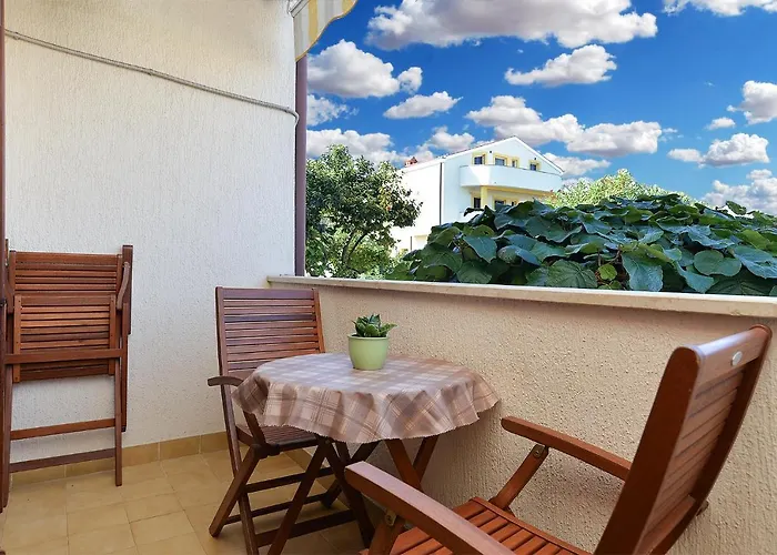 Apartman Milan 1174 *