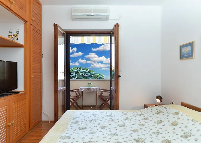 Milan 1174 Apartman *