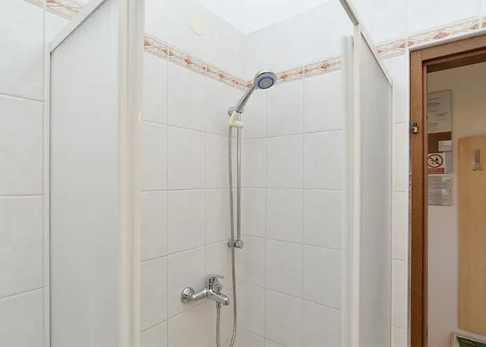 Milan 1174 Apartman *